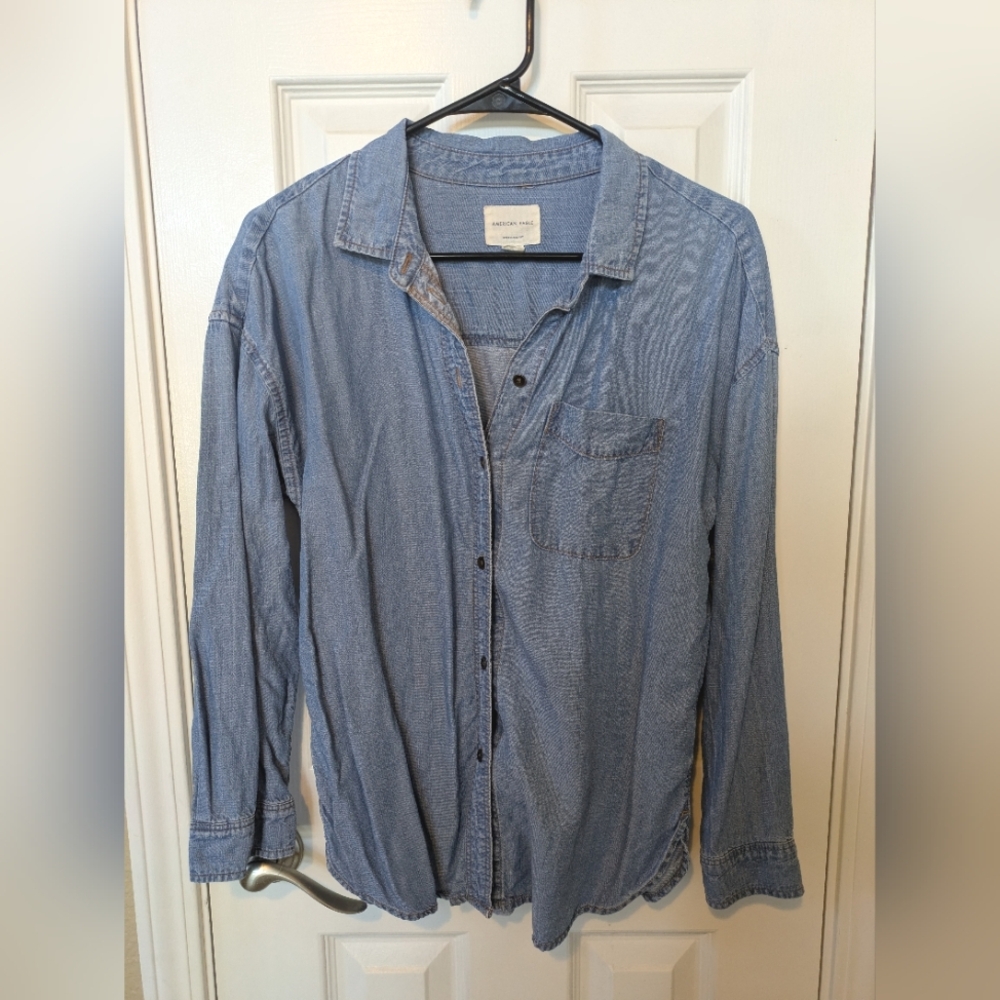 American Eagle Women's Blue Button Down Shirt
